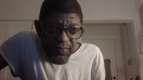 Snapshot of arteblazze chatting on 4, 10, 2025 Arteblazze not daddy boy bitch or nigga online show from 4, 10, 2025