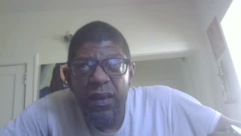 Snapshot of arteblazze chatting on 15, 10, 2025 Arteblazze not daddy boy bitch or nigga online show from 15, 10, 2025