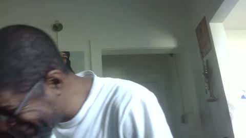 Snapshot of arteblazze chatting on 24, 10, 2025 Arteblazze not daddy boy bitch or nigga online show from 24, 10, 2025