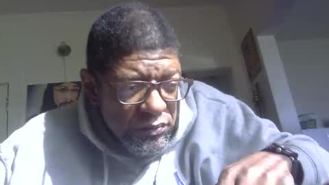 Snapshot of arteblazze chatting on 27, 10, 2025 Arteblazze not daddy boy bitch or nigga online show from 27, 10, 2025