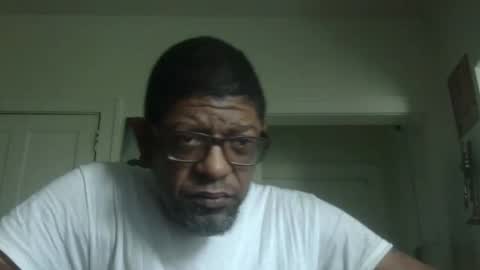 Snapshot of arteblazze chatting on 30, 10, 2025 Arteblazze not daddy boy bitch or nigga online show from 30, 10, 2025