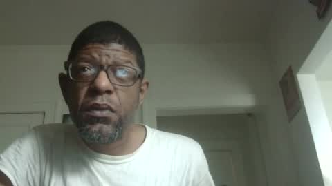 Snapshot of arteblazze chatting on 20, 12, 2025 Arteblazze not daddy boy bitch or nigga online show from 20, 12, 2025