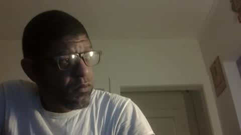 Snapshot of arteblazze chatting on 6, 1, 2026 Arteblazze not daddy boy bitch or nigga online show from 6, 1, 2026