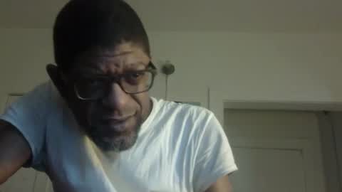 Snapshot of arteblazze chatting on 7, 1, 2026 Arteblazze not daddy boy bitch or nigga online show from 7, 1, 2026