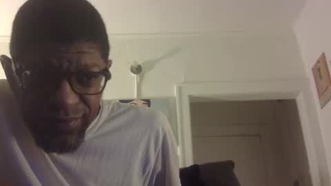 Snapshot of arteblazze chatting on 14, 1, 2026 Arteblazze not daddy boy bitch or nigga online show from 14, 1, 2026