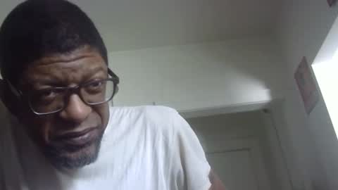 Snapshot of arteblazze chatting on 19, 1, 2026 Arteblazze not daddy boy bitch or nigga online show from 19, 1, 2026