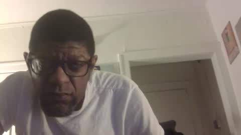 Snapshot of arteblazze chatting on 16, 2, 2026 Arteblazze not daddy boy bitch or nigga online show from 16, 2, 2026