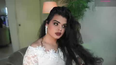 Snapshot of artechloe chatting on 7, 10, 2025 Chloe online show from 7, 10, 2025