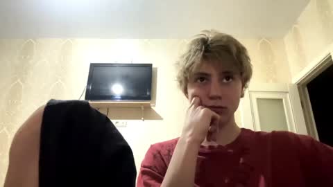 Snapshot of artem228play chatting on 4, 6, 2026 artem228play online show from 4, 6, 2026