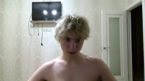Snapshot of artem228play chatting on 28, 6, 2026 artem228play online show from 28, 6, 2026