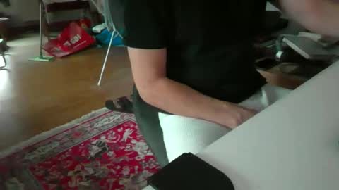 Snapshot of artesian99 chatting on 12, 11, 2025 artesian99 online show from 12, 11, 2025