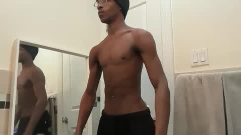 Snapshot of artfulmuscle212 chatting on 15, 2, 2026 artfulmuscle212 online show from 15, 2, 2026
