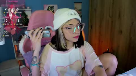 Snapshot of artic_love chatting on 7, 3, 2025 Lenna online show from 7, 3, 2025