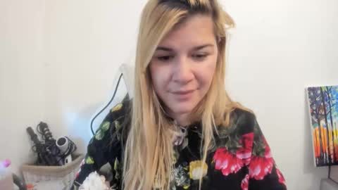 Snapshot of artsyandcraftsy_ chatting on 3, 10, 2025 MIA online show from 3, 10, 2025