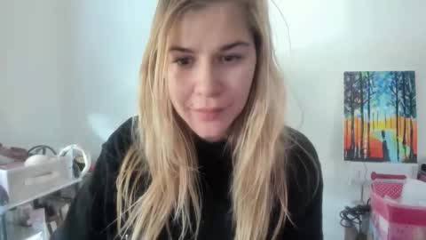 Snapshot of artsyandcraftsy_ chatting on 10, 11, 2025 MIA online show from 10, 11, 2025