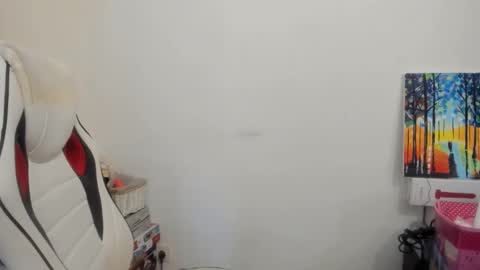 Snapshot of artsyandcraftsy_ chatting on 11, 11, 2025 MIA online show from 11, 11, 2025