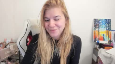 Snapshot of artsyandcraftsy_ chatting on 4, 12, 2025 MIA online show from 4, 12, 2025