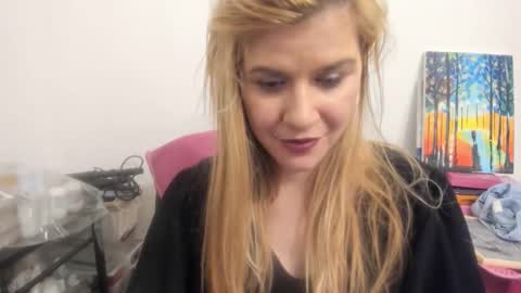 Snapshot of artsyandcraftsy_ chatting on 5, 2, 2026 MIA online show from 5, 2, 2026