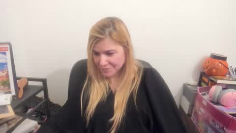 MIA online show from 15, 4, 2026