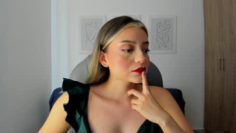 Snapshot of ary_cam230 chatting on 19, 1, 2025 Zahaara online show from 19, 1, 2025