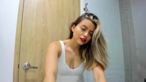 Snapshot of ary_cam230 chatting on 25, 2, 2025 Zahaara online show from 25, 2, 2025