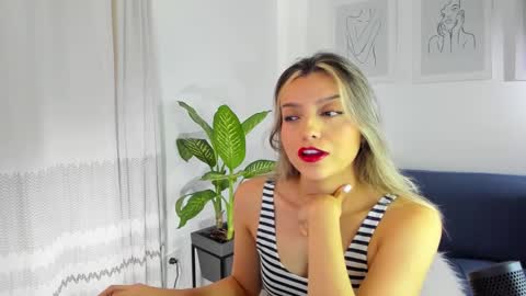 Snapshot of ary_cam230 chatting on 8, 3, 2025 Zahaara online show from 8, 3, 2025