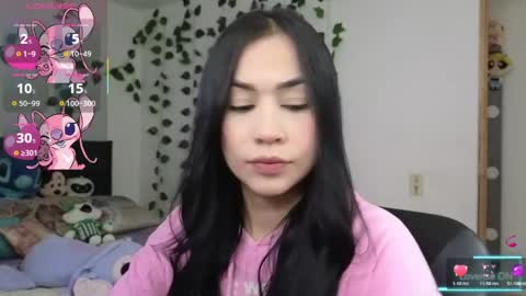 Asena online show from 5, 4, 2026