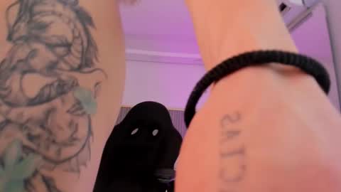 ash_valentine online show from 7, 2, 2026