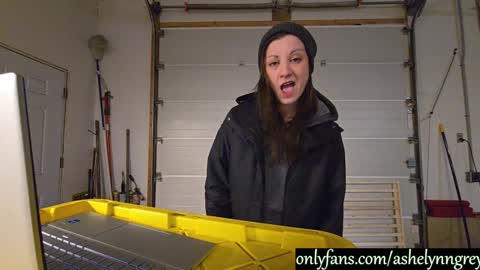 Ashelynn Grey online show from 9, 2, 2025