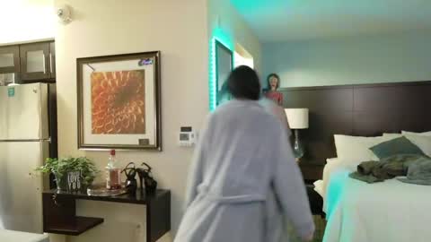 Ashelynn Grey online show from 4, 4, 2026