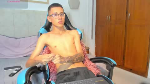 Snapshot of asher_lux chatting on 2, 2, 2026 Asher online show from 2, 2, 2026