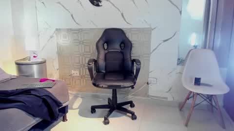   Asher  online show from 20, 3, 2026