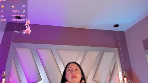 Snapshot of ashleey_bell_ chatting on 7, 5, 2026 Ashley online show from 7, 5, 2026