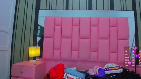 Snapshot of ashleimoss chatting on 4, 2, 2025 Ashly online show from 4, 2, 2025