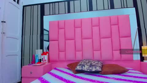 Snapshot of ashleimoss chatting on 6, 3, 2025 Ashly online show from 6, 3, 2025