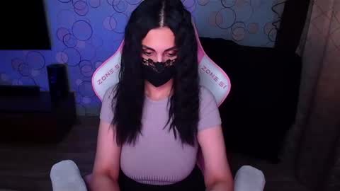   Yasmina   online show from 29, 11, 2025