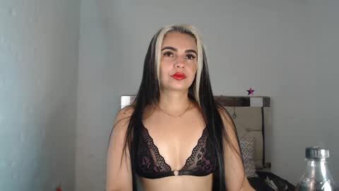 Snapshot of ashley__tylor chatting on 12, 1, 2025 ashley__tylor online show from 12, 1, 2025