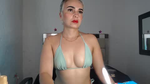 Snapshot of ashley__tylor chatting on 13, 1, 2025 ashley__tylor online show from 13, 1, 2025