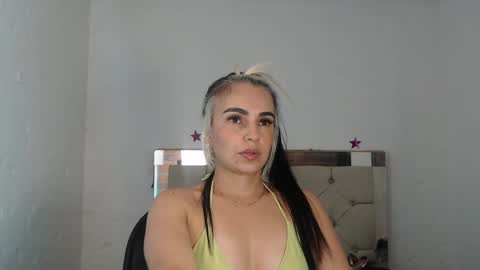 Snapshot of ashley__tylor chatting on 15, 1, 2025 ashley__tylor online show from 15, 1, 2025