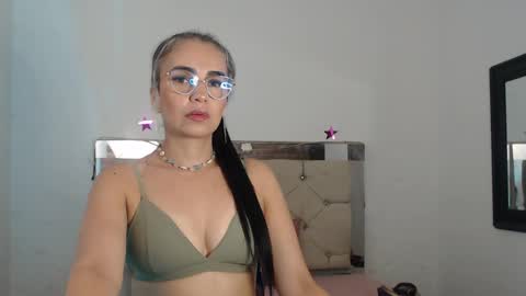 Snapshot of ashley__tylor chatting on 30, 1, 2025 ashley__tylor online show from 30, 1, 2025