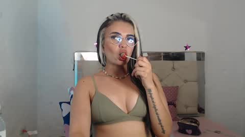 Snapshot of ashley__tylor chatting on 31, 1, 2025 ashley__tylor online show from 31, 1, 2025