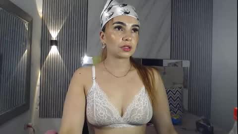 Snapshot of ashley__tylor chatting on 11, 9, 2025 ashley__tylor online show from 11, 9, 2025