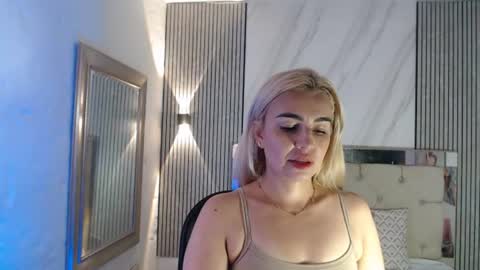 Snapshot of ashley__tylor chatting on 10, 6, 2026 ashley__tylor online show from 10, 6, 2026