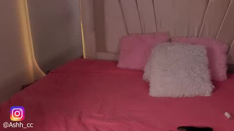 Snapshot of ashley_hillss_ chatting on 5, 12, 2024 Ashley online show from 5, 12, 2024