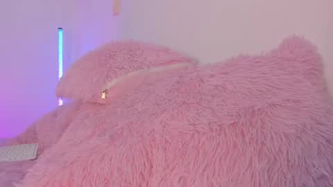 ashley_js online show from 3, 6, 2026