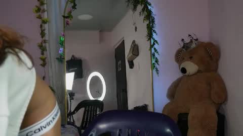 Snapshot of ashley_winhouse chatting on 26, 4, 2026 ashley_winhouse online show from 26, 4, 2026