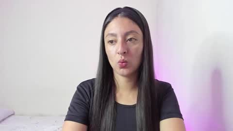 Snapshot of ashleybazan1 chatting on 18, 9, 2025 Ashley online show from 18, 9, 2025