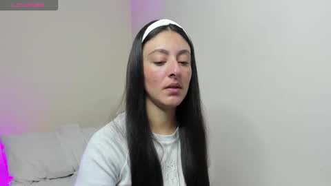 Snapshot of ashleybazan1 chatting on 5, 11, 2025 Ashley online show from 5, 11, 2025