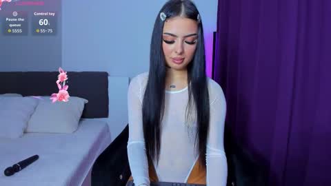 AshleyEtthen online show from 7, 10, 2025