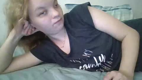 Ashley  Johnnson online show from 13, 2, 2026